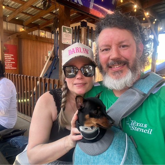 Meet your Posher, Charlotte :) - Picture 4 of 4